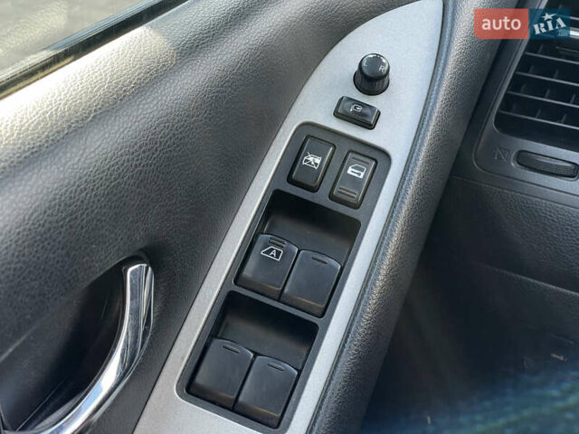 Белый Ниссан Мурано, объемом двигателя 3.5 л и пробегом 224 тыс. км за 10500 $, фото 22 на Automoto.ua