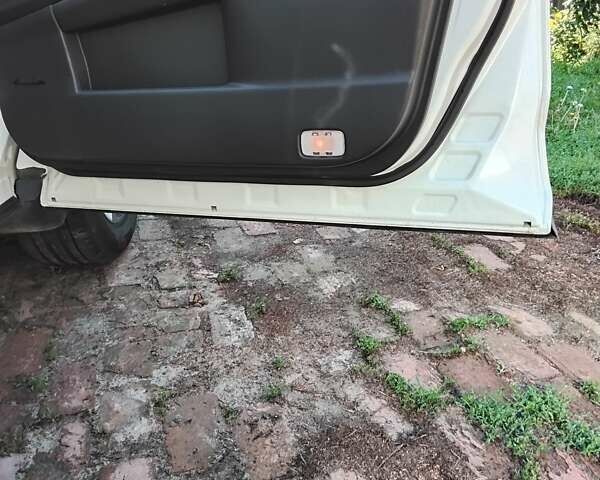 Білий Ніссан Мурано, об'ємом двигуна 3.5 л та пробігом 146 тис. км за 10300 $, фото 5 на Automoto.ua