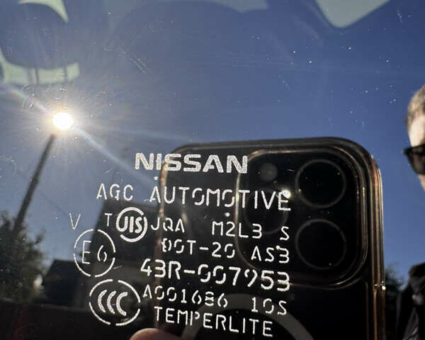 Белый Ниссан Мурано, объемом двигателя 3.5 л и пробегом 354 тыс. км за 7999 $, фото 13 на Automoto.ua