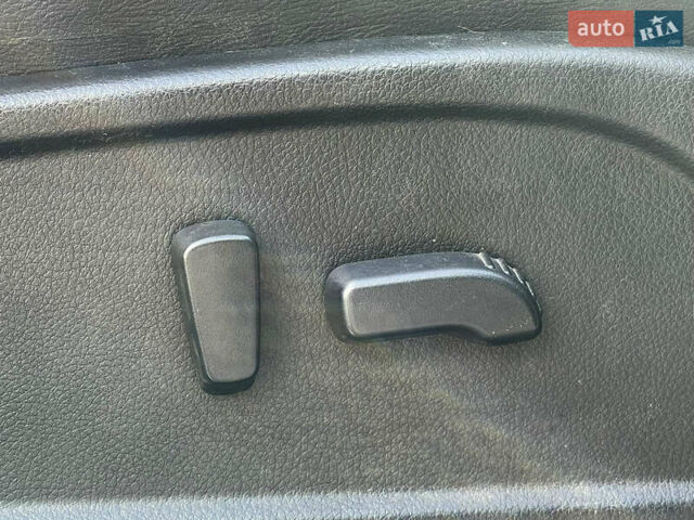 Белый Ниссан Мурано, объемом двигателя 3.5 л и пробегом 224 тыс. км за 10500 $, фото 31 на Automoto.ua