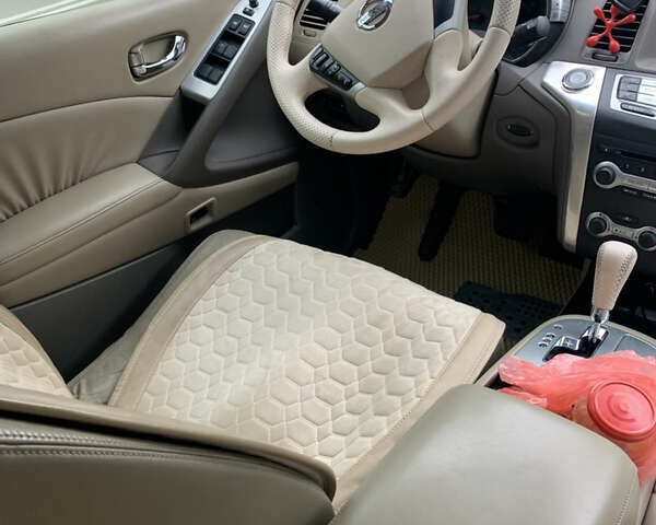 Белый Ниссан Мурано, объемом двигателя 2.49 л и пробегом 290 тыс. км за 9440 $, фото 5 на Automoto.ua