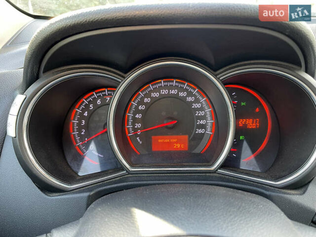 Белый Ниссан Мурано, объемом двигателя 3.5 л и пробегом 224 тыс. км за 10500 $, фото 35 на Automoto.ua