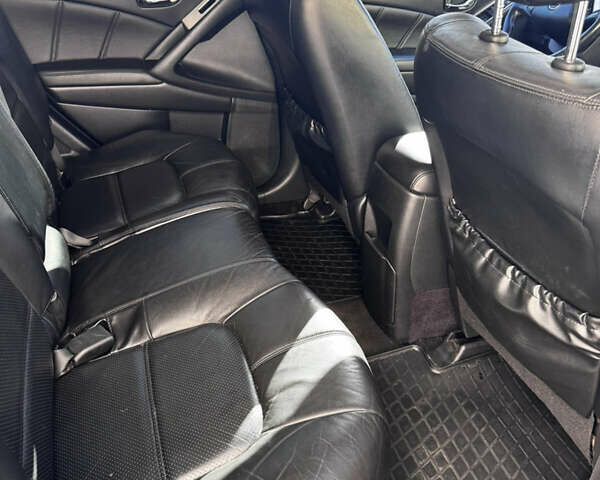 Белый Ниссан Мурано, объемом двигателя 3.5 л и пробегом 354 тыс. км за 7999 $, фото 5 на Automoto.ua