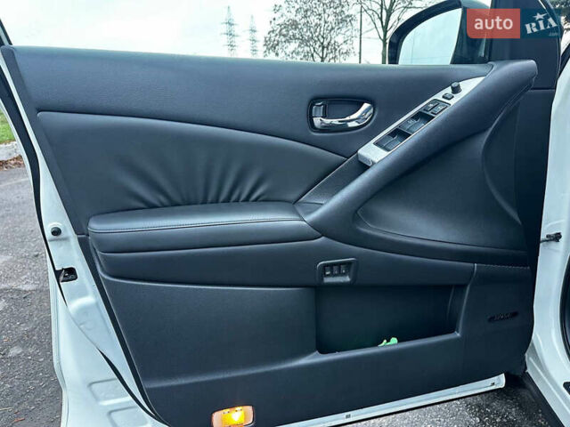 Белый Ниссан Мурано, объемом двигателя 3.5 л и пробегом 173 тыс. км за 10555 $, фото 26 на Automoto.ua