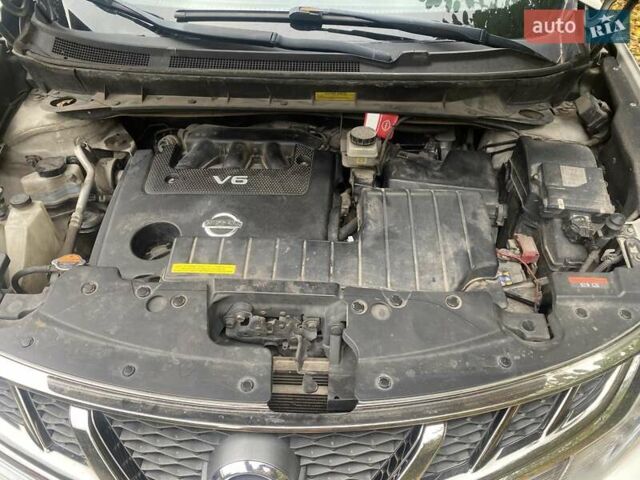 Белый Ниссан Мурано, объемом двигателя 3.5 л и пробегом 165 тыс. км за 10900 $, фото 25 на Automoto.ua