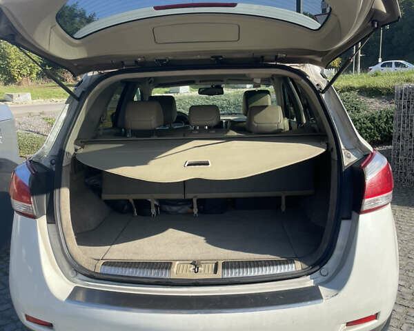 Белый Ниссан Мурано, объемом двигателя 2.49 л и пробегом 280 тыс. км за 11900 $, фото 13 на Automoto.ua