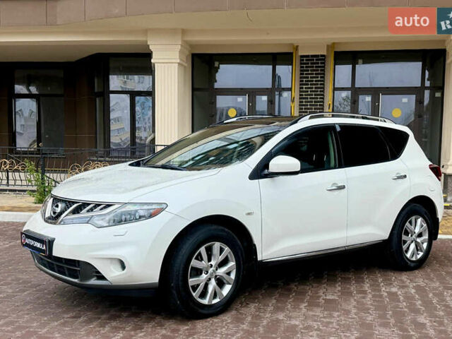 Белый Ниссан Мурано, объемом двигателя 3.5 л и пробегом 160 тыс. км за 10990 $, фото 3 на Automoto.ua