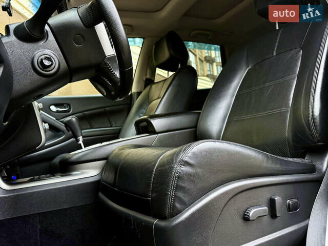 Белый Ниссан Мурано, объемом двигателя 3.5 л и пробегом 160 тыс. км за 10990 $, фото 23 на Automoto.ua