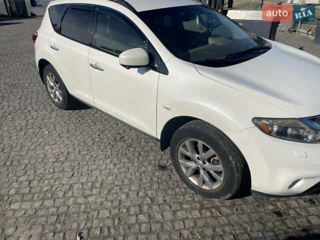 Белый Ниссан Мурано, объемом двигателя 2.49 л и пробегом 280 тыс. км за 10600 $, фото 1 на Automoto.ua