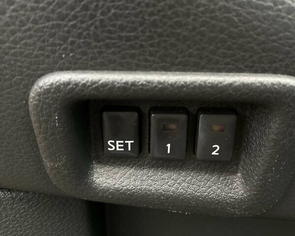 Белый Ниссан Мурано, объемом двигателя 3.5 л и пробегом 185 тыс. км за 11550 $, фото 26 на Automoto.ua