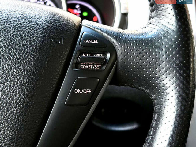 Белый Ниссан Мурано, объемом двигателя 3.5 л и пробегом 160 тыс. км за 10990 $, фото 21 на Automoto.ua