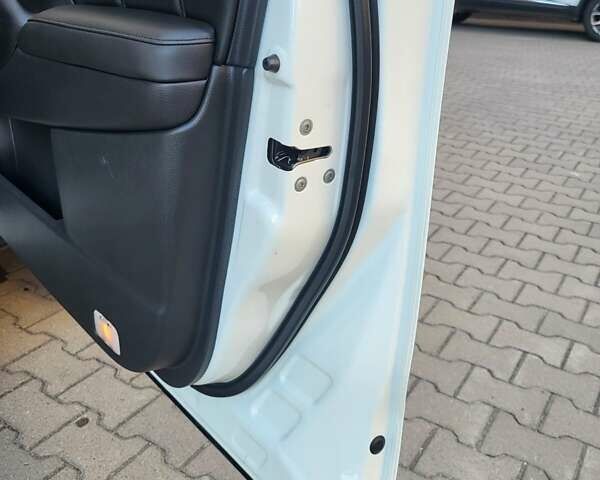 Белый Ниссан Мурано, объемом двигателя 3.5 л и пробегом 102 тыс. км за 14500 $, фото 19 на Automoto.ua