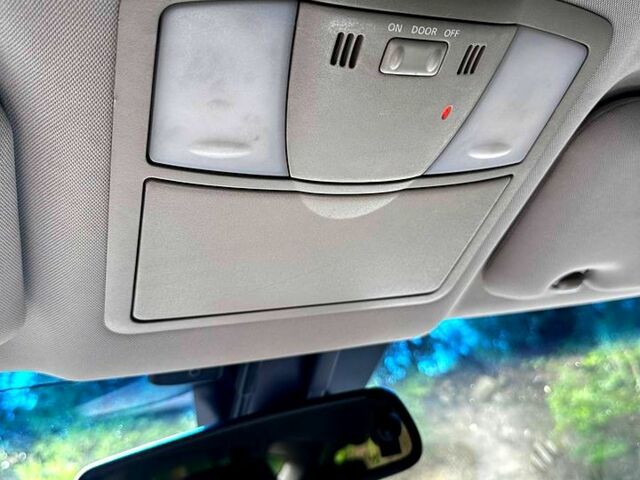 Білий Ніссан Мурано, об'ємом двигуна 3.5 л та пробігом 176 тис. км за 14000 $, фото 2 на Automoto.ua