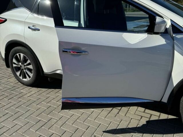 Белый Ниссан Мурано, объемом двигателя 3.5 л и пробегом 165 тыс. км за 14200 $, фото 3 на Automoto.ua