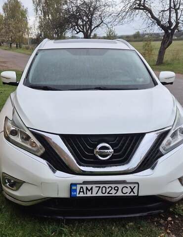 Белый Ниссан Мурано, объемом двигателя 3.5 л и пробегом 158 тыс. км за 18500 $, фото 2 на Automoto.ua