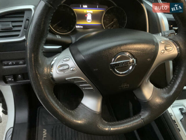 Белый Ниссан Мурано, объемом двигателя 3.5 л и пробегом 158 тыс. км за 13500 $, фото 14 на Automoto.ua