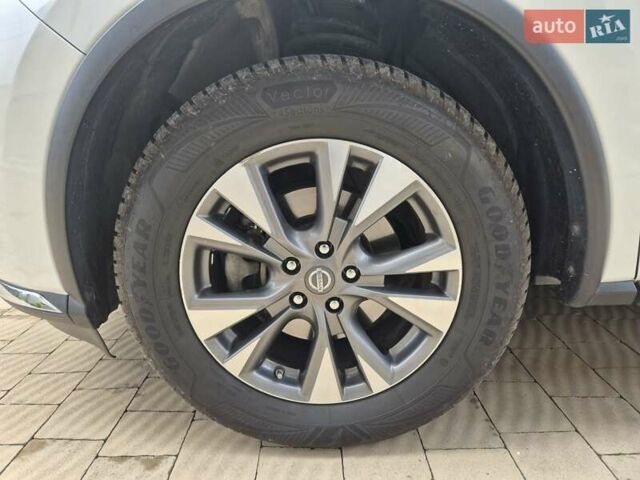 Белый Ниссан Мурано, объемом двигателя 3.5 л и пробегом 160 тыс. км за 14500 $, фото 2 на Automoto.ua