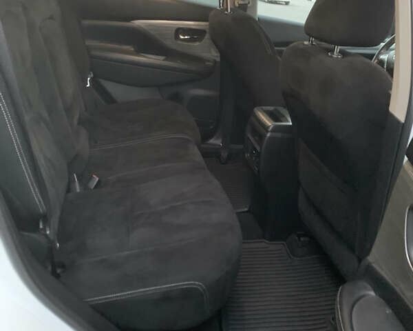 Белый Ниссан Мурано, объемом двигателя 3.5 л и пробегом 158 тыс. км за 13500 $, фото 9 на Automoto.ua