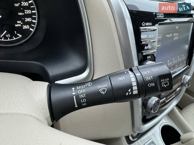 Белый Ниссан Мурано, объемом двигателя 3.5 л и пробегом 130 тыс. км за 13499 $, фото 41 на Automoto.ua