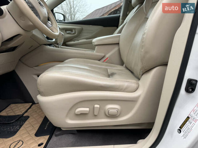 Белый Ниссан Мурано, объемом двигателя 3.5 л и пробегом 130 тыс. км за 13499 $, фото 48 на Automoto.ua