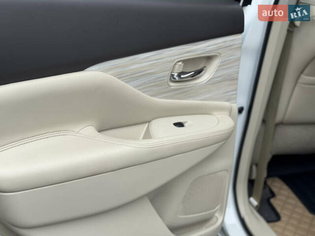 Белый Ниссан Мурано, объемом двигателя 3.5 л и пробегом 130 тыс. км за 13499 $, фото 55 на Automoto.ua