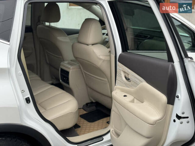 Белый Ниссан Мурано, объемом двигателя 3.5 л и пробегом 130 тыс. км за 13499 $, фото 19 на Automoto.ua