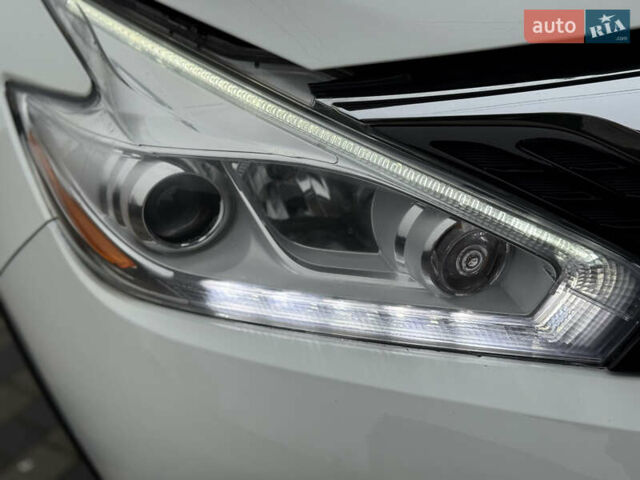 Белый Ниссан Мурано, объемом двигателя 3.5 л и пробегом 130 тыс. км за 13499 $, фото 31 на Automoto.ua