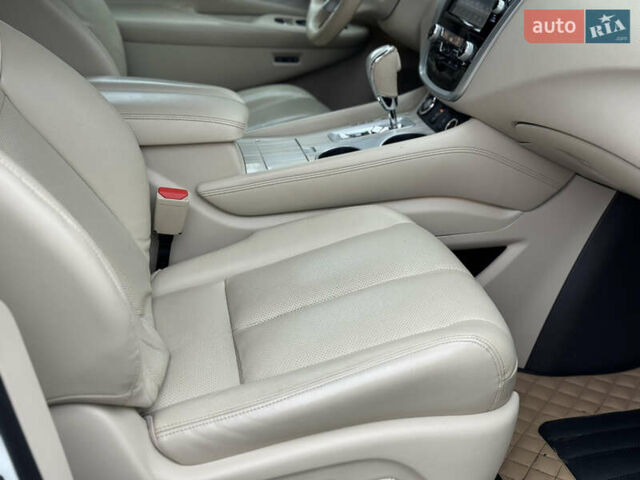 Белый Ниссан Мурано, объемом двигателя 3.5 л и пробегом 130 тыс. км за 13499 $, фото 23 на Automoto.ua