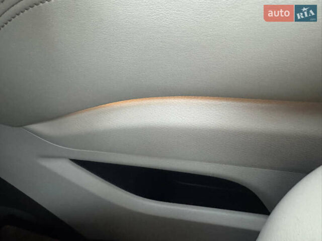 Белый Ниссан Мурано, объемом двигателя 3.5 л и пробегом 130 тыс. км за 13499 $, фото 3 на Automoto.ua