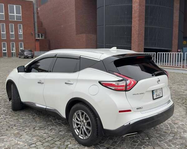 Белый Ниссан Мурано, объемом двигателя 3.5 л и пробегом 124 тыс. км за 15499 $, фото 4 на Automoto.ua