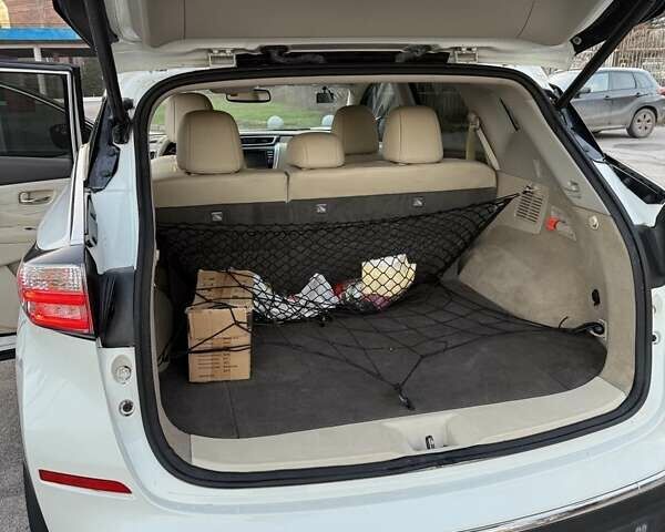 Белый Ниссан Мурано, объемом двигателя 3.5 л и пробегом 60 тыс. км за 18500 $, фото 7 на Automoto.ua
