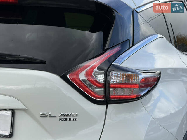 Белый Ниссан Мурано, объемом двигателя 3.5 л и пробегом 130 тыс. км за 15800 $, фото 29 на Automoto.ua