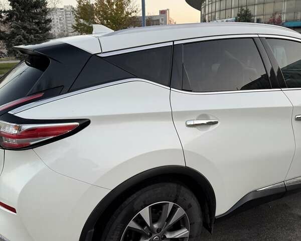 Белый Ниссан Мурано, объемом двигателя 3.5 л и пробегом 60 тыс. км за 18500 $, фото 2 на Automoto.ua