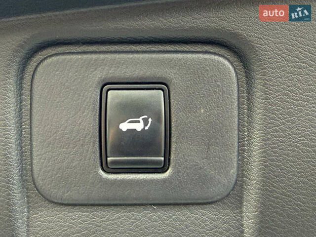 Білий Ніссан Мурано, об'ємом двигуна 3.5 л та пробігом 130 тис. км за 14999 $, фото 52 на Automoto.ua