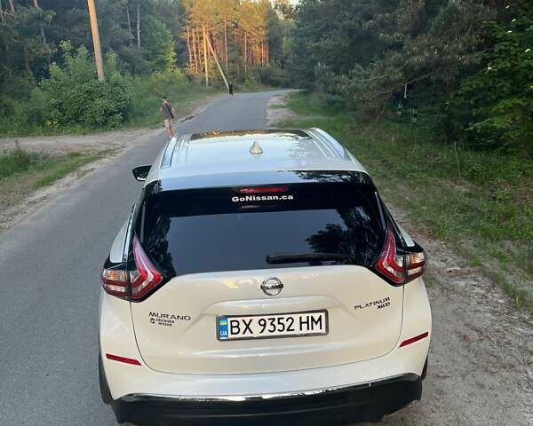 Белый Ниссан Мурано, объемом двигателя 3.5 л и пробегом 50 тыс. км за 19900 $, фото 3 на Automoto.ua