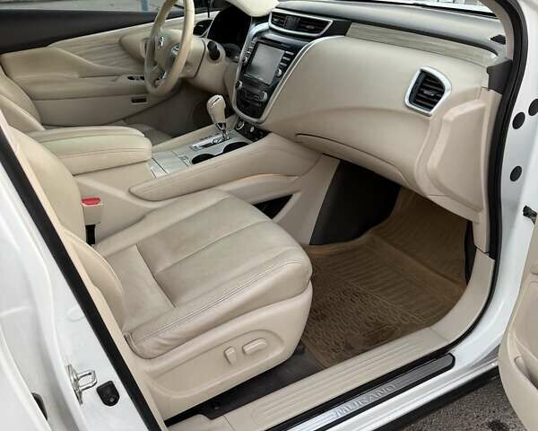 Белый Ниссан Мурано, объемом двигателя 3.5 л и пробегом 60 тыс. км за 18500 $, фото 3 на Automoto.ua