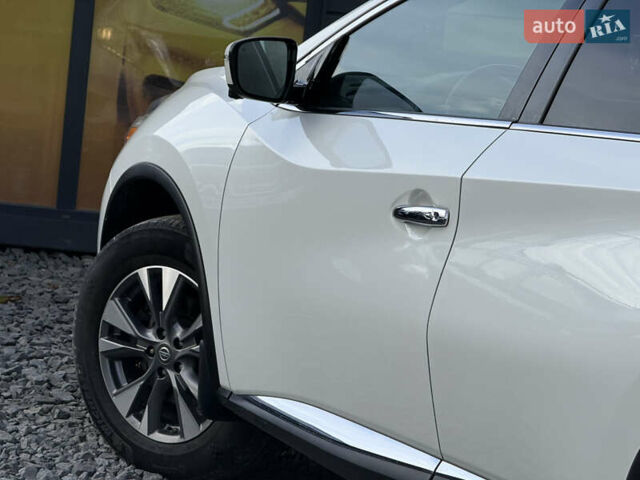 Белый Ниссан Мурано, объемом двигателя 3.5 л и пробегом 130 тыс. км за 15800 $, фото 22 на Automoto.ua