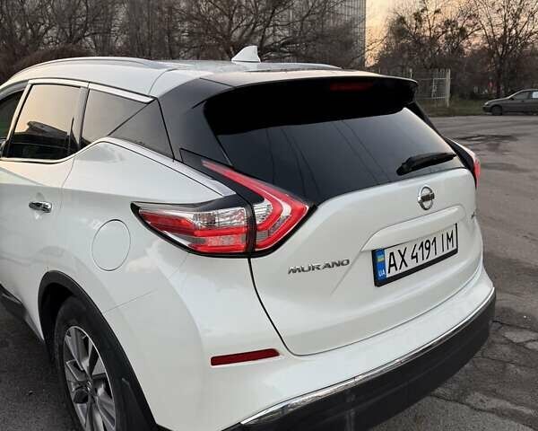Белый Ниссан Мурано, объемом двигателя 3.5 л и пробегом 60 тыс. км за 18500 $, фото 1 на Automoto.ua