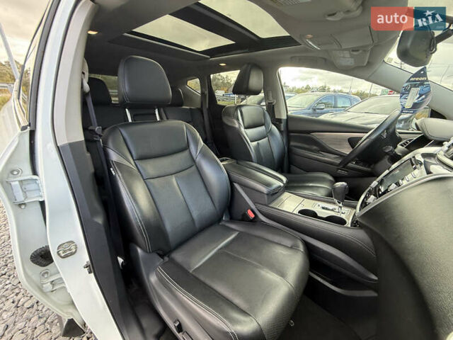 Белый Ниссан Мурано, объемом двигателя 3.5 л и пробегом 130 тыс. км за 15800 $, фото 35 на Automoto.ua