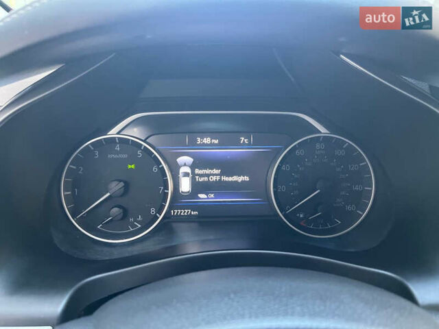 Белый Ниссан Мурано, объемом двигателя 3.5 л и пробегом 177 тыс. км за 14900 $, фото 24 на Automoto.ua