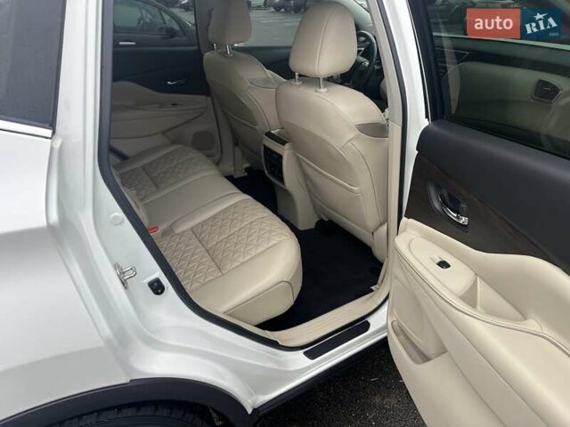 Белый Ниссан Мурано, объемом двигателя 3.5 л и пробегом 73 тыс. км за 27999 $, фото 26 на Automoto.ua