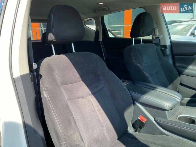 Белый Ниссан Мурано, объемом двигателя 3.5 л и пробегом 66 тыс. км за 16900 $, фото 27 на Automoto.ua