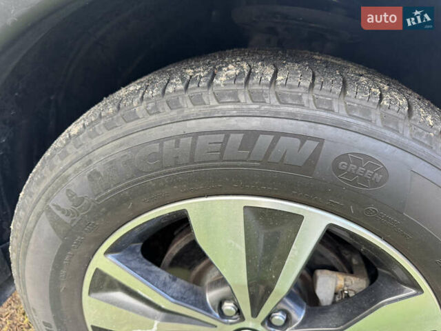 Белый Ниссан Мурано, объемом двигателя 3.5 л и пробегом 74 тыс. км за 20500 $, фото 9 на Automoto.ua