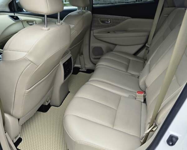 Белый Ниссан Мурано, объемом двигателя 3.5 л и пробегом 82 тыс. км за 21000 $, фото 15 на Automoto.ua