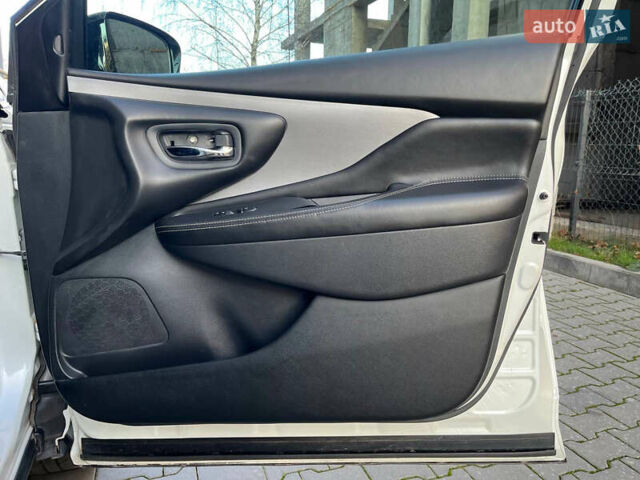 Белый Ниссан Мурано, объемом двигателя 3.5 л и пробегом 177 тыс. км за 14900 $, фото 31 на Automoto.ua