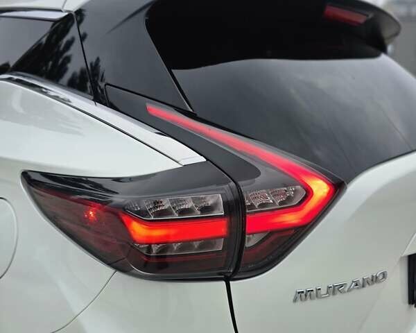 Белый Ниссан Мурано, объемом двигателя 3.5 л и пробегом 82 тыс. км за 21000 $, фото 7 на Automoto.ua