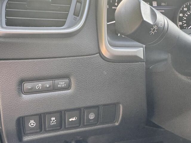 Белый Ниссан Мурано, объемом двигателя 3.5 л и пробегом 93 тыс. км за 19200 $, фото 7 на Automoto.ua