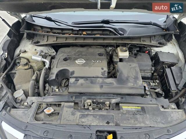 Белый Ниссан Мурано, объемом двигателя 3.5 л и пробегом 82 тыс. км за 21000 $, фото 31 на Automoto.ua