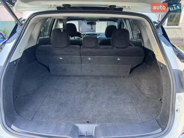 Белый Ниссан Мурано, объемом двигателя 3.5 л и пробегом 74 тыс. км за 20500 $, фото 21 на Automoto.ua