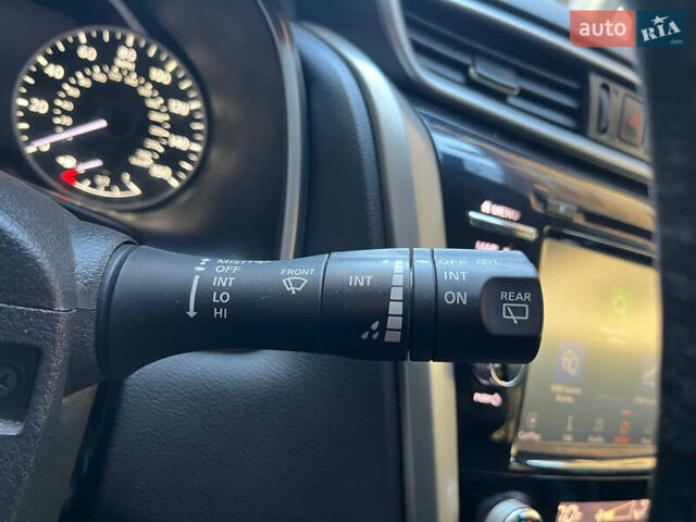 Белый Ниссан Мурано, объемом двигателя 3.5 л и пробегом 177 тыс. км за 14900 $, фото 25 на Automoto.ua